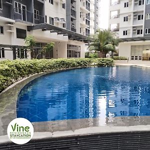 Apartment Pool View